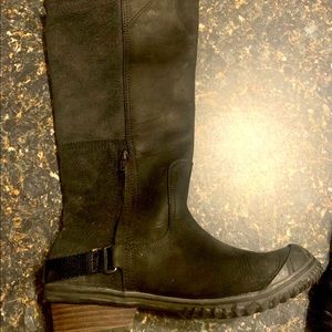 Sorel tall boots